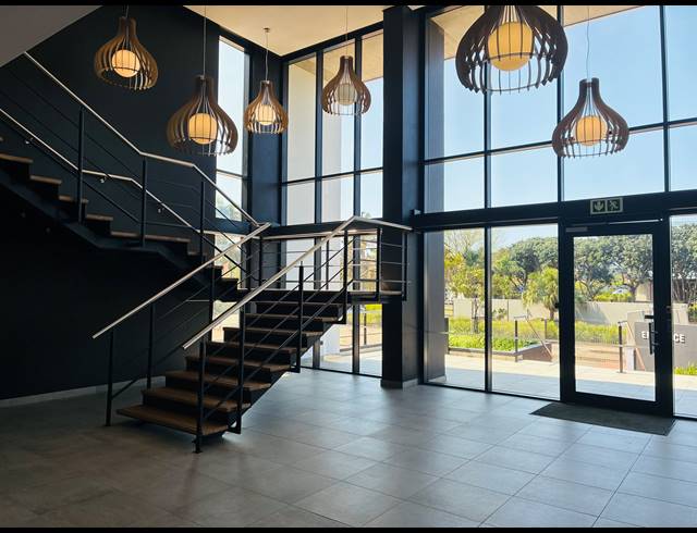 1,678.60M² OFFICE TO LET IN LA LUCIA